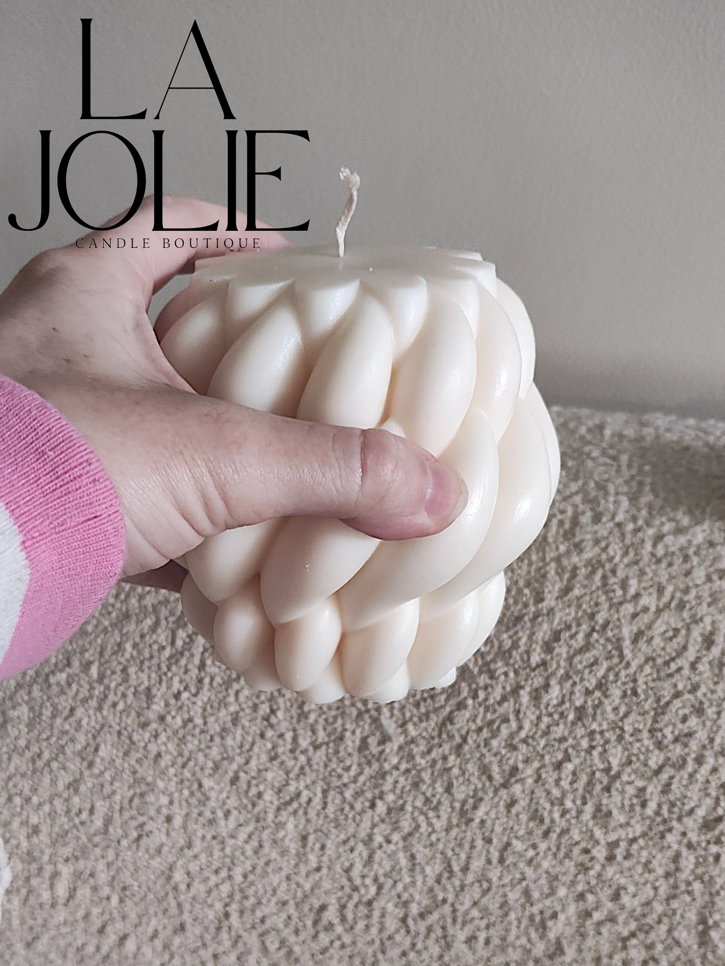 Large Twisted Knot Candle