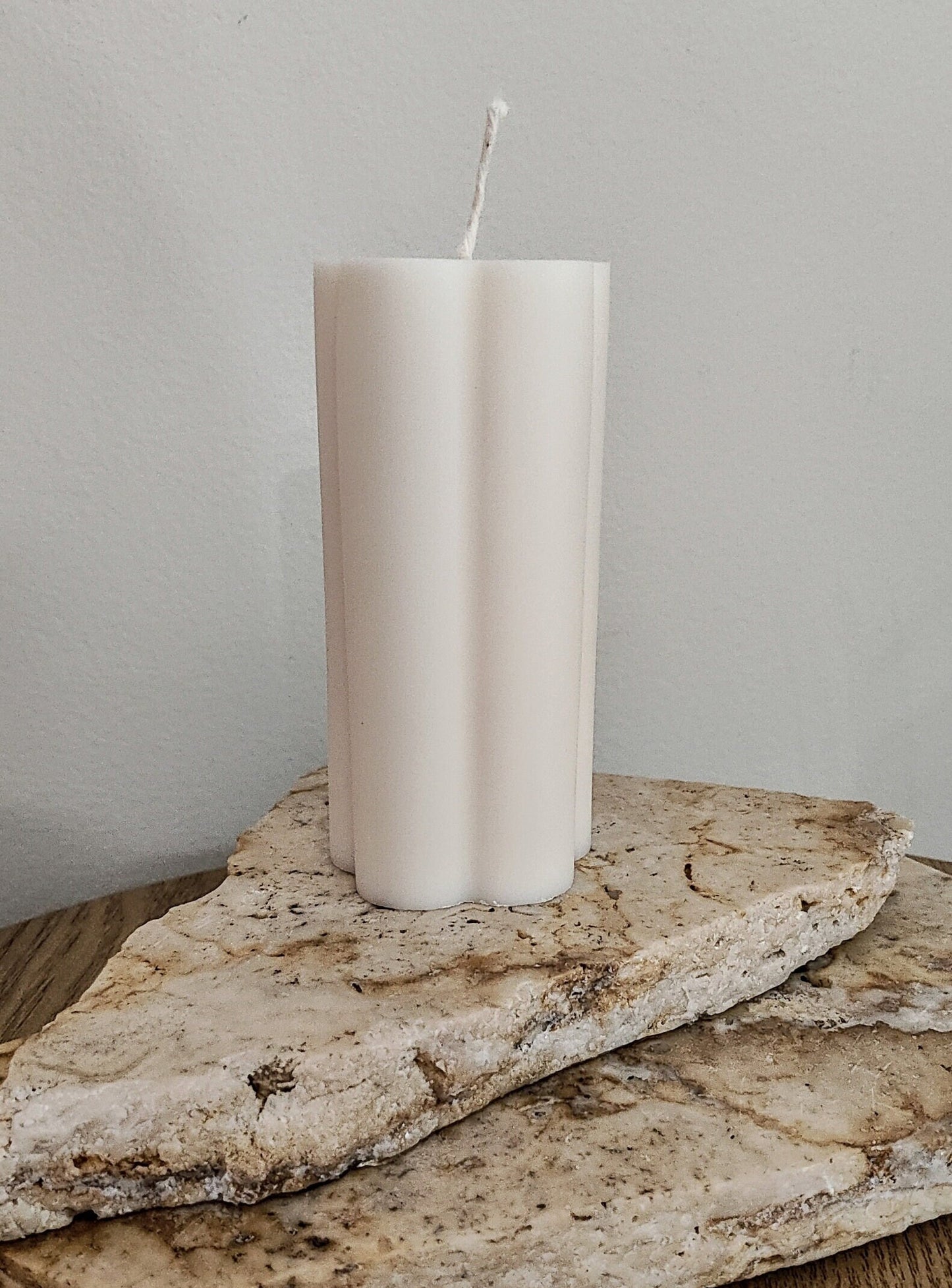 Daisy Flower Pillar Candle
