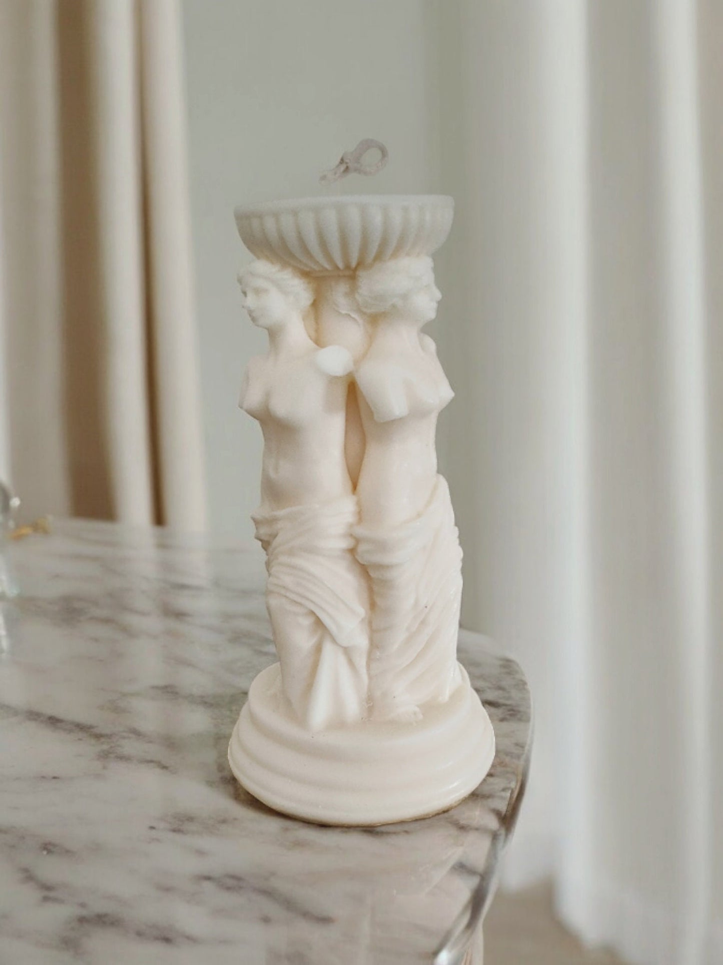 Trio de déesses Pillar Candle