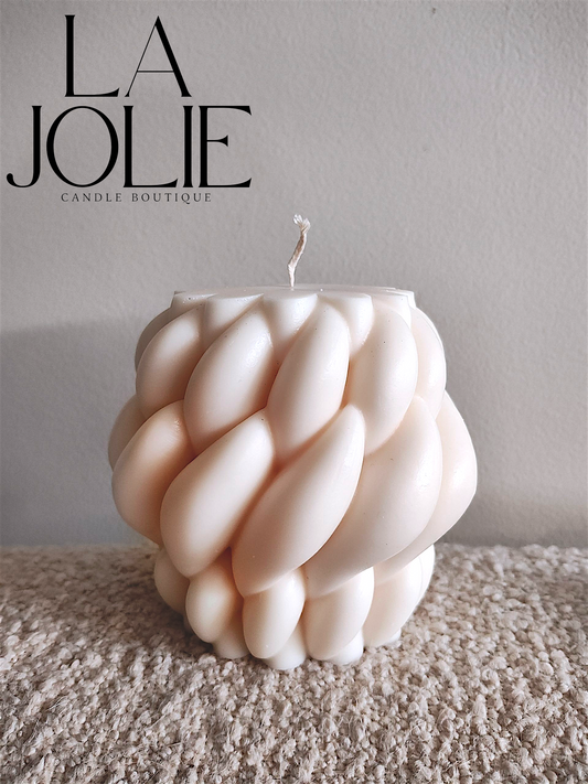 Large Twisted Knot Candle