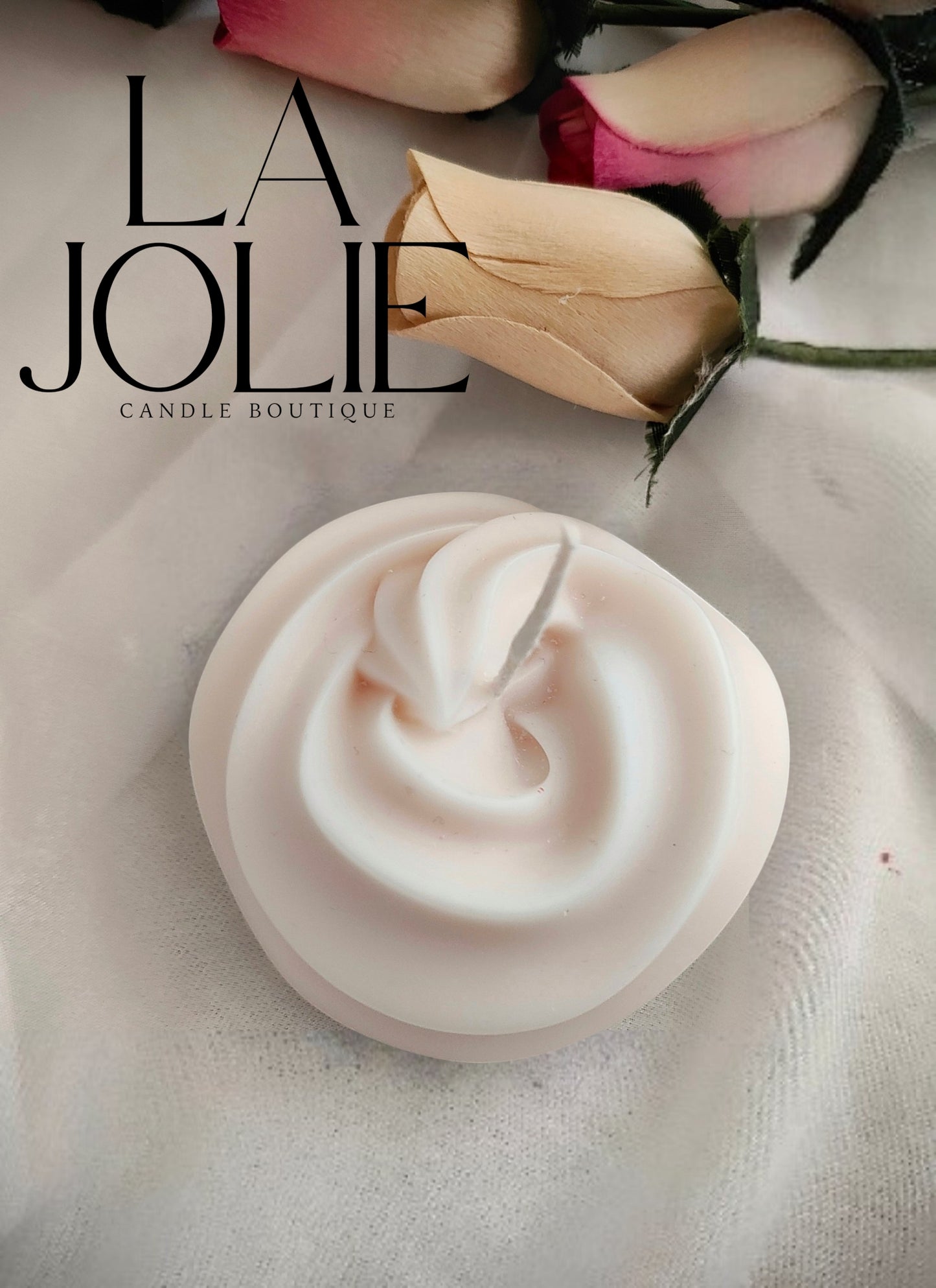 La Petite Cream Puff Candle