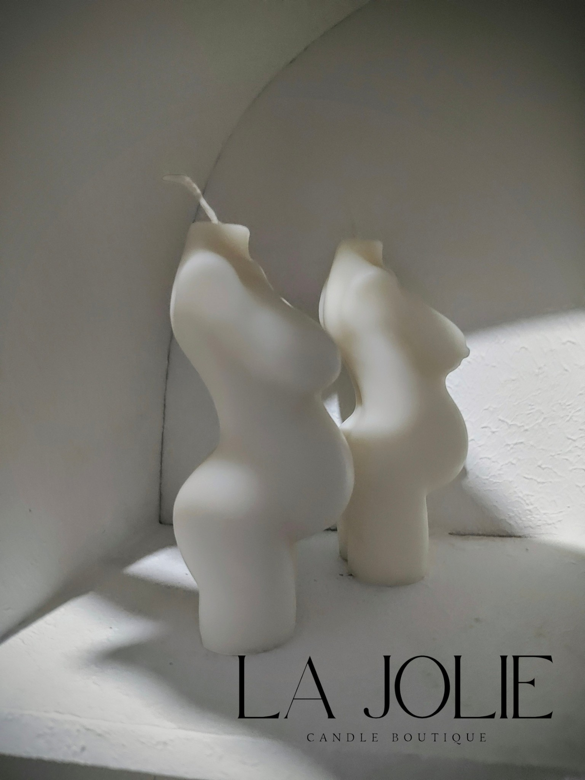 Small pregnant body candle