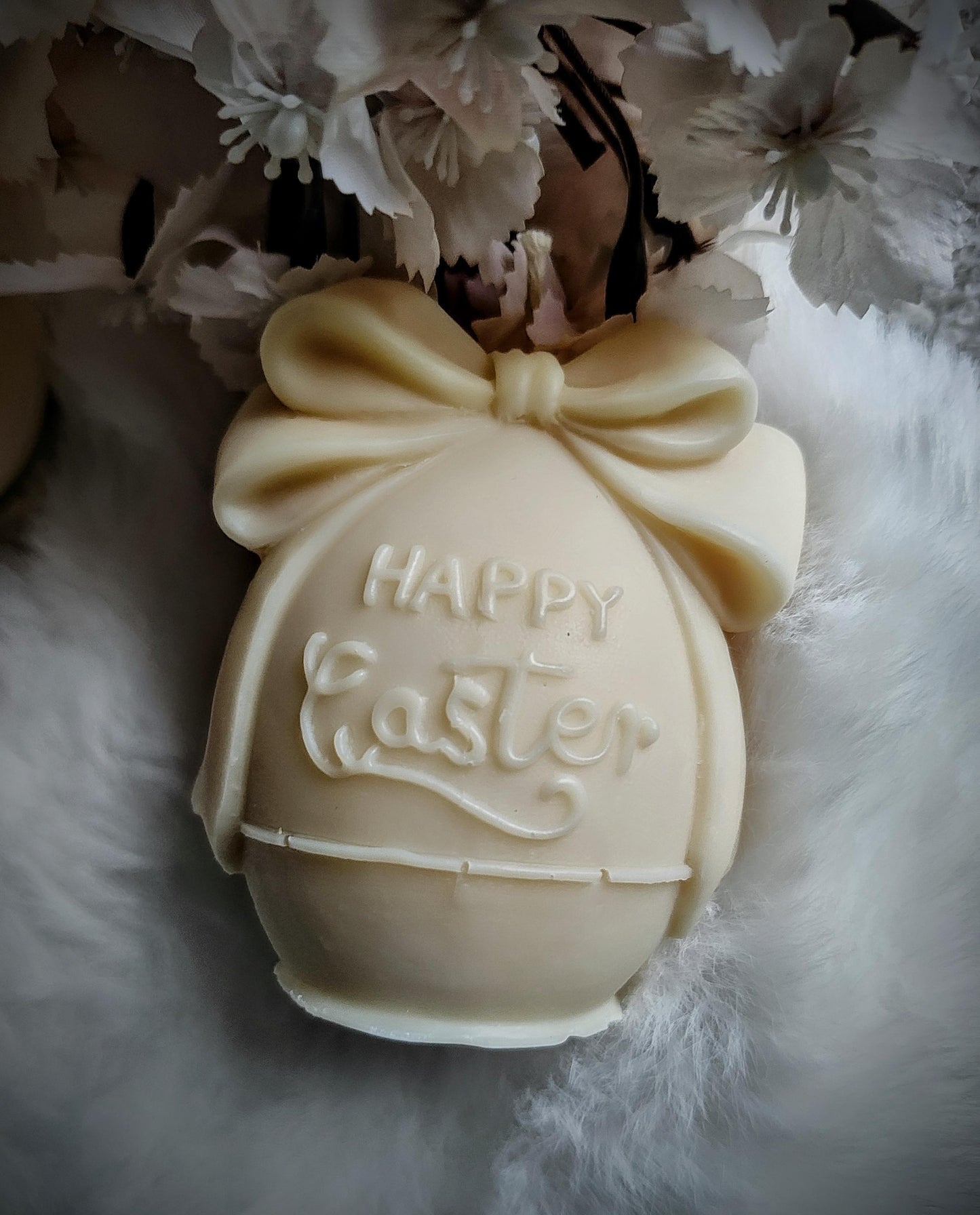 Happy Easter egg bow Pillar Candle
