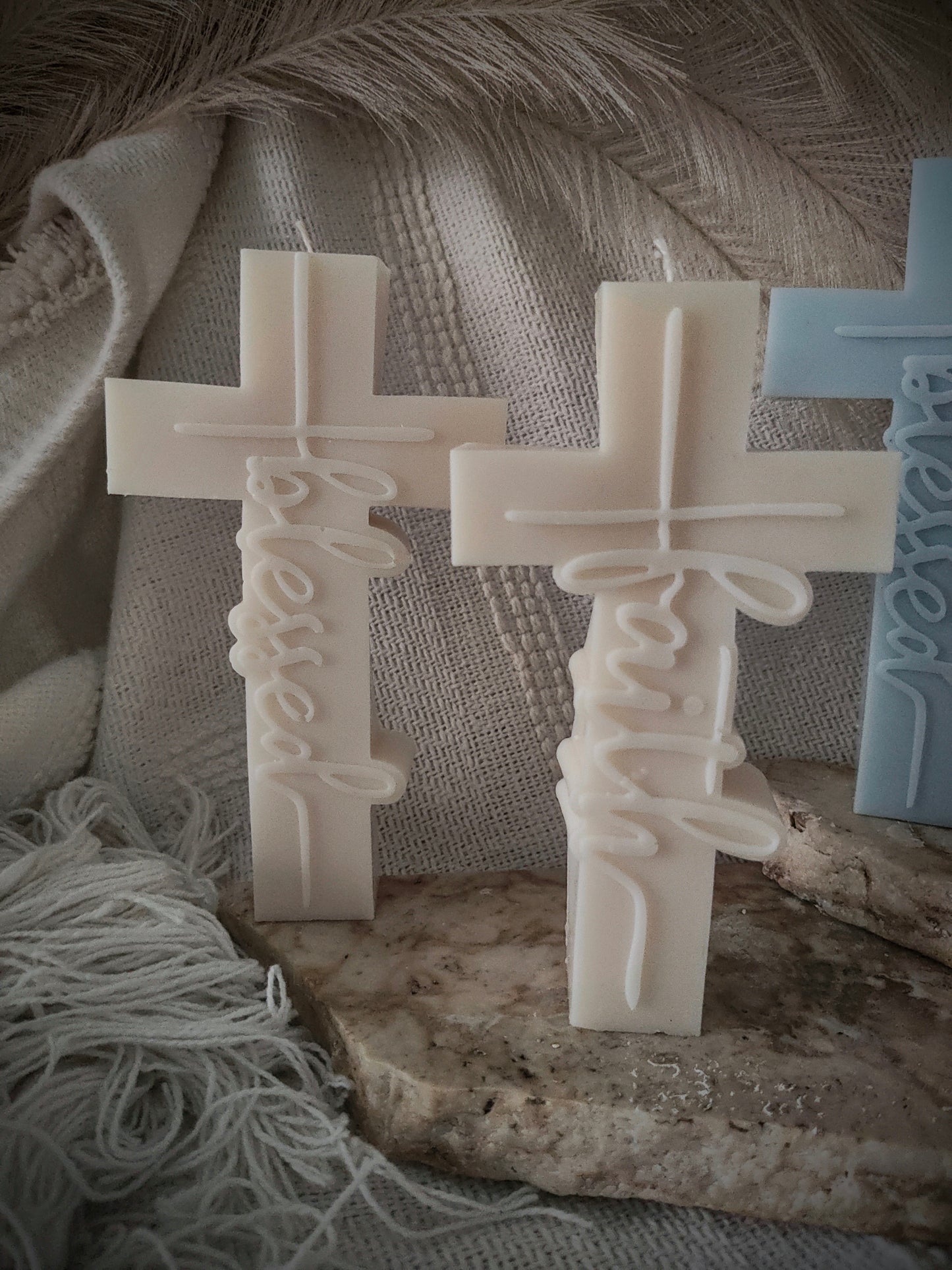 Cross candle