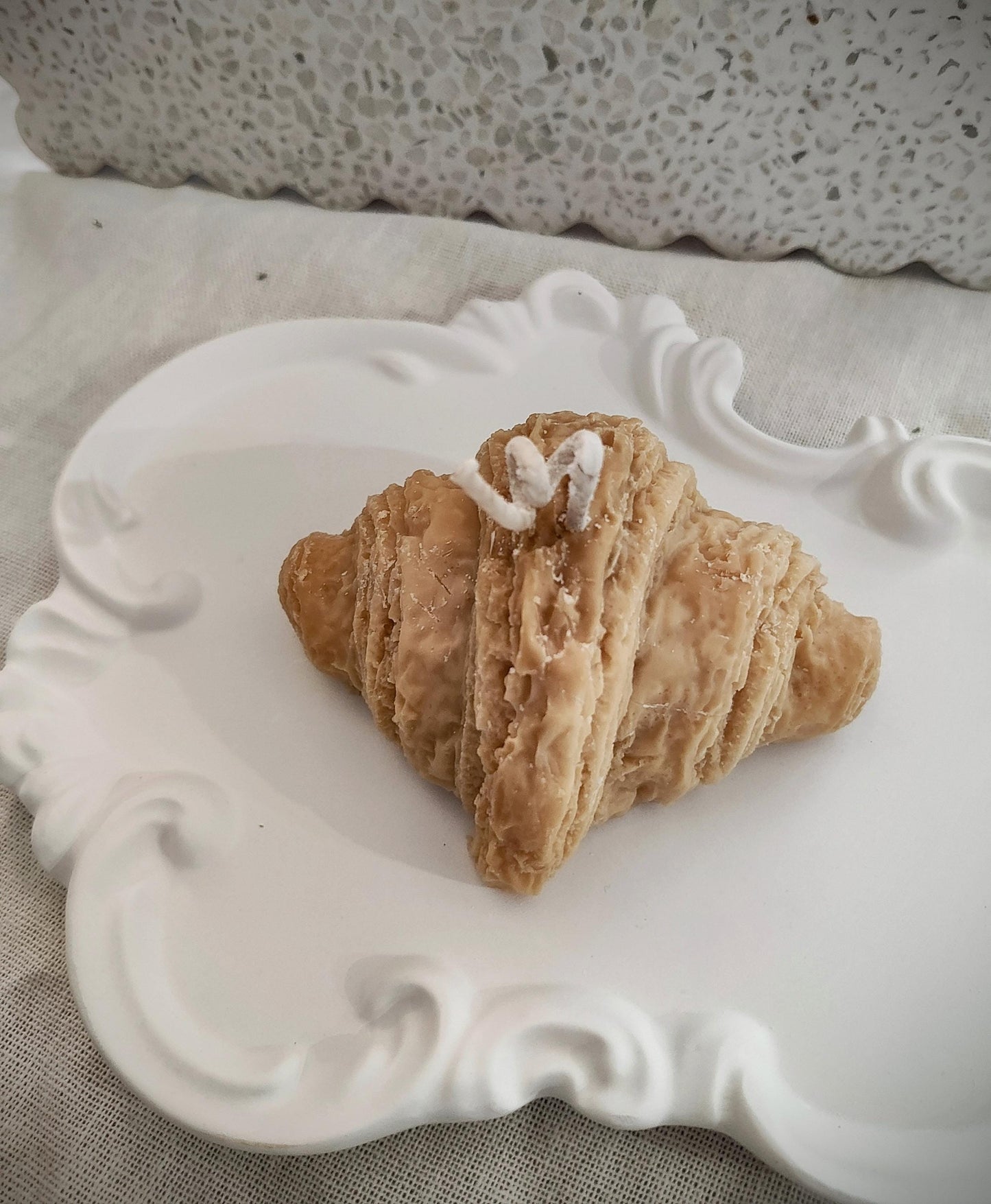 French croissant soy candle